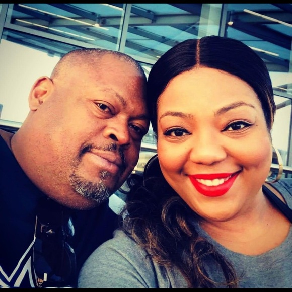 Meet your Posher, Mrs. ND Gunner - Picture 2 of 14